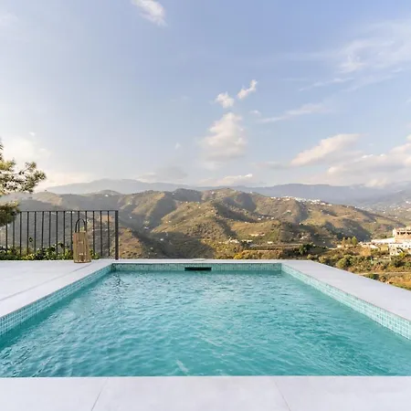 Finca Jacinto Sayalonga Exterior photo